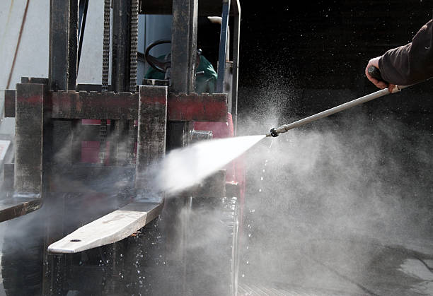 Pressure Washing Services for Businesses in Kent City, MI